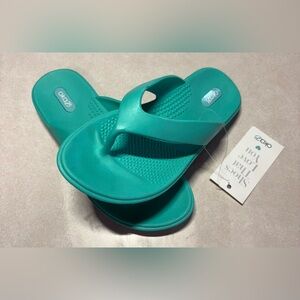 OKA b. Aqua Sandals